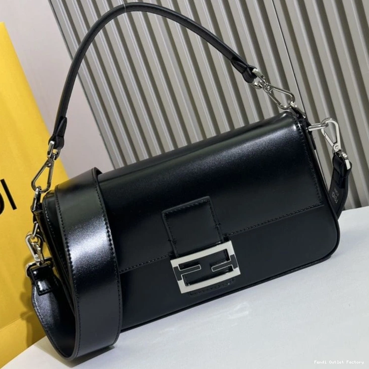 HOT Fendi Black Bag Baguette Tiffany Smooth Leather Medium In 0810